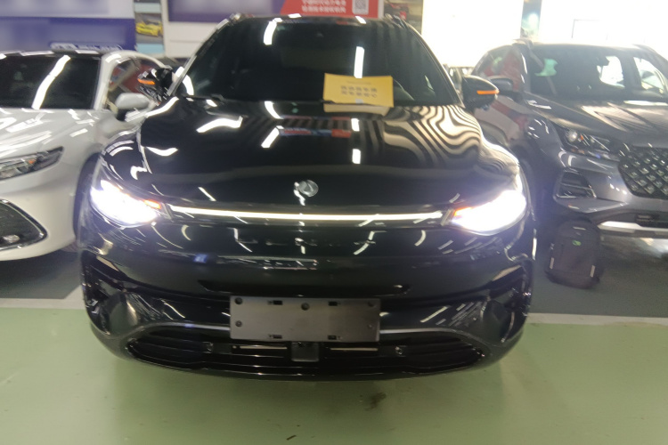 腾势X 2020款 PHEV运动版车身外观2