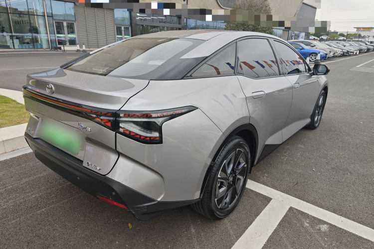 丰田bZ3 2023款 517km 精英PRO车身外观6006