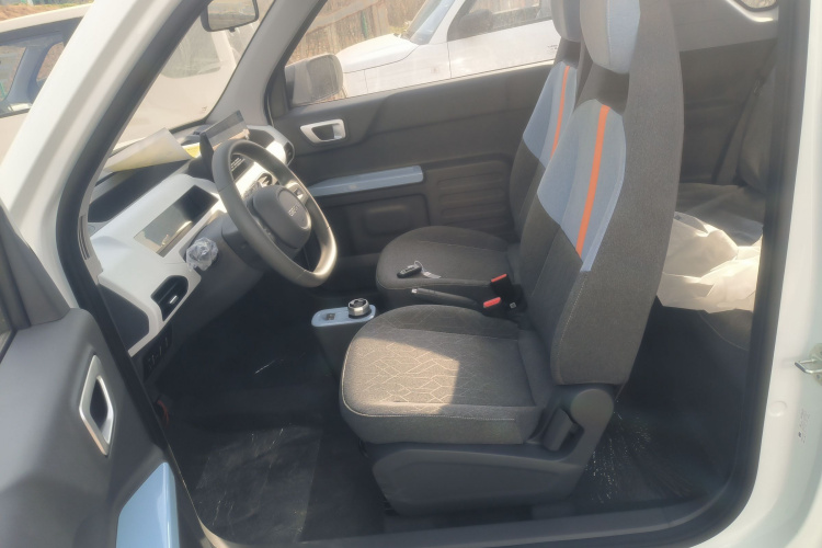 吉利银河 2024款 熊猫mini 200km 耐力熊中控内饰19