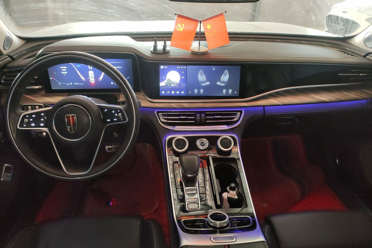 红旗H9 2020款 2.0T 智联旗享版中控内饰12
