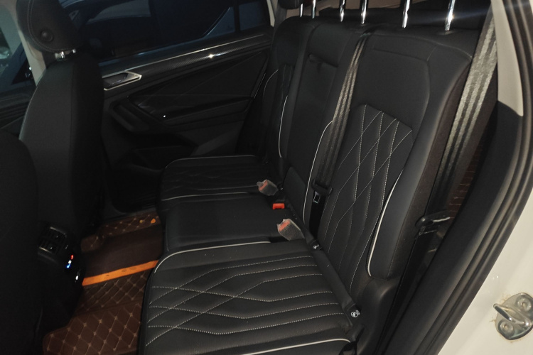 大众 途观L 2022款 330TSI 自动两驱R-Line越享版中控内饰7004