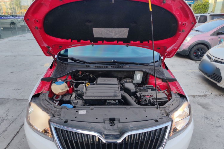 斯柯达 昕动 2016款 改款 1.6L 自动创行版机舱底盘24