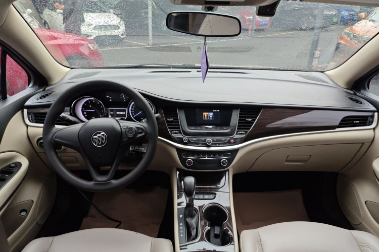 别克 威朗 2018款 三厢 15S 自动进取型中控内饰12