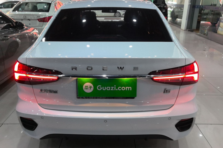 荣威i5 2021款 1.5L CVT钻石版车身外观6