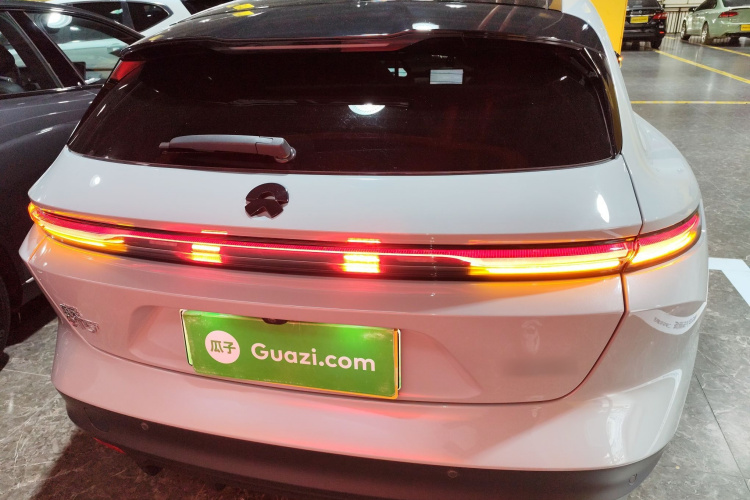 蔚来ET5T 2023款 75kWh Touring车身外观6