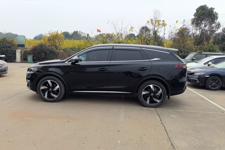 比亚迪 唐新能源 2023款 DM-i 冠军版 112KM 尊贵型车身外观6003