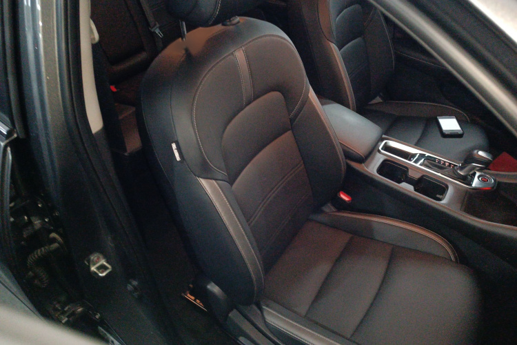 日产 轩逸 2020款 改款 1.6L XL CVT悦享版局部细节41