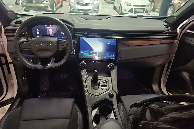 领克01 2023款 1.5TD EM-F PM中控内饰12