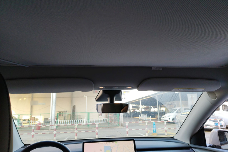 特斯拉 Model Y 2021款 标准续航后驱版中控内饰22