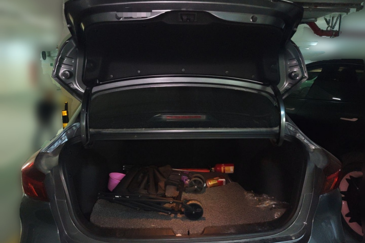 长安 逸动 2022款 PLUS 蓝鲸NE 1.4T GDI DCT尊贵版中控内饰23