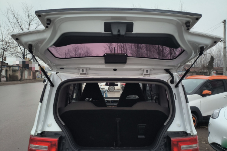 五菱汽车 宏光MINIEV 2020款 自在款 磷酸铁锂机舱底盘23