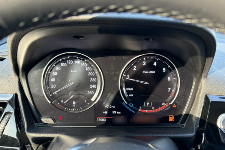 宝马1系 2021款 改款 120i M运动版中控内饰7005