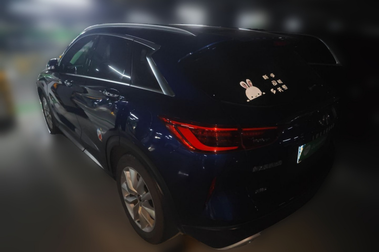 英菲尼迪QX50 2018款 2.0T 四驱菁英版车身外观5