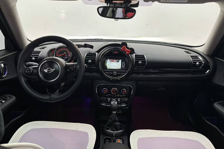 MINI Clubman 2016款 改款 1.5T COOPER 鉴赏家版中控内饰7003