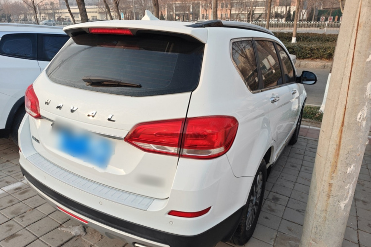 哈弗H6 2021款 运动版 1.5T 自动精英智联型 六边形格栅车身外观7