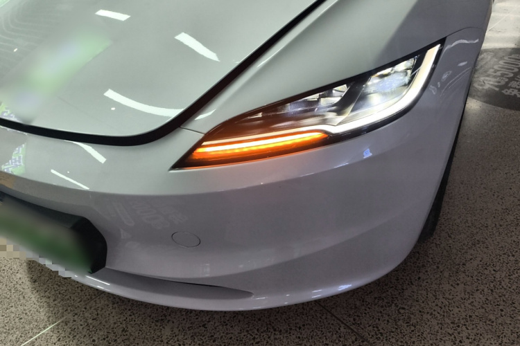 特斯拉 Model 3 2025款 后轮驱动版局部细节36