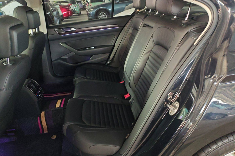 大众 迈腾 2019款 330TSI DSG 豪华型 国VI中控内饰21