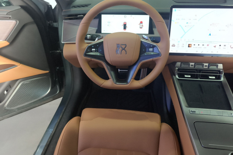 比亚迪 汉L 2025款 DM-p 四驱激光雷达旗舰型局部细节13