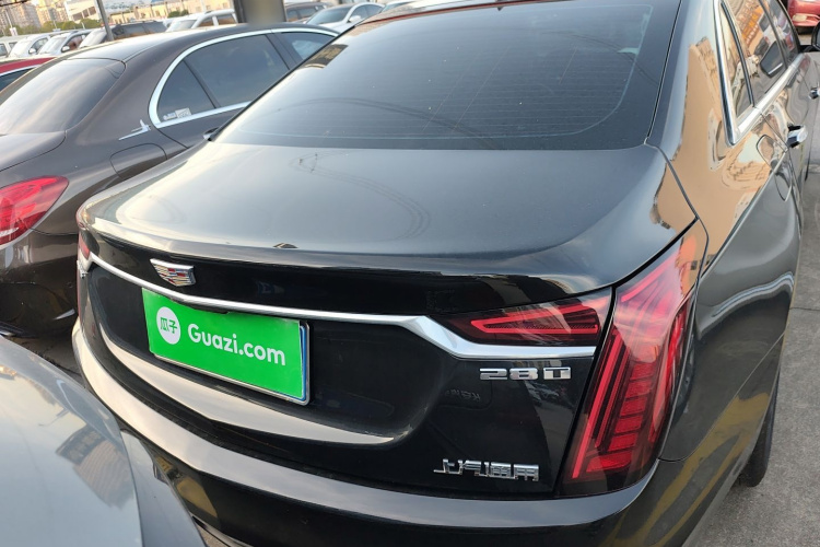 凯迪拉克CT6 2022款 28T 风尚型车身外观6