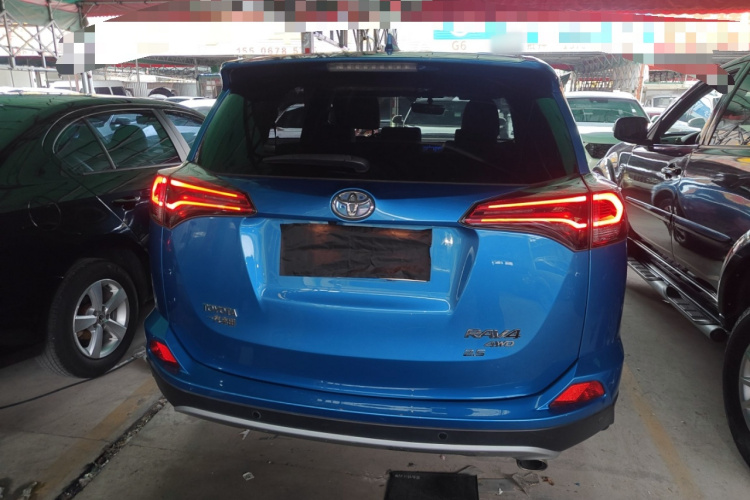 丰田 RAV4荣放 2016款 2.5L 自动四驱精英版车身外观6