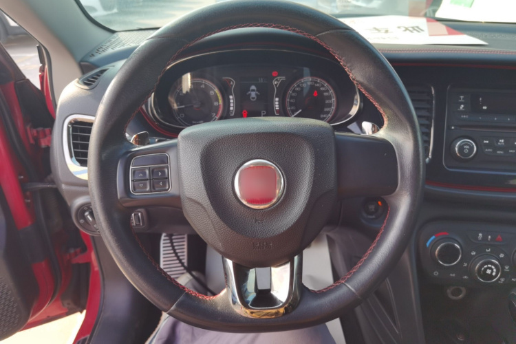 菲亚特 致悦 2014款 1.4T 自动运动版中控内饰13