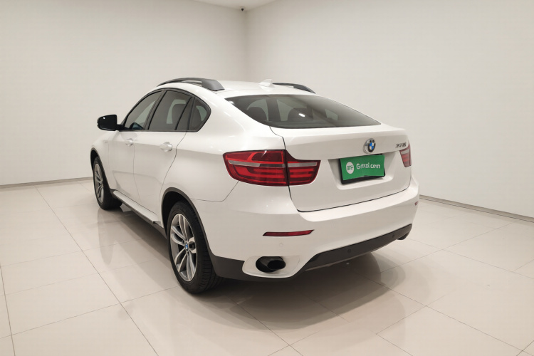 宝马X6 2014款 xDrive35i 运动型车身外观5