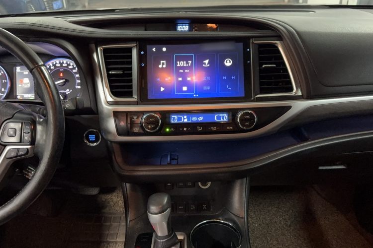 丰田 汉兰达 2018款 2.0T 四驱至尊版 7座 国V局部细节16