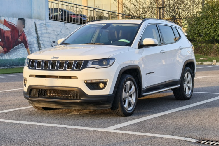 Jeep 指南者 2019款 220T 自动悦享版局部细节36