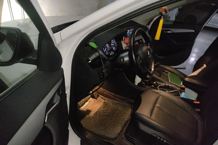 宝马X1 2019款 sDrive20Li 领先型中控内饰7003