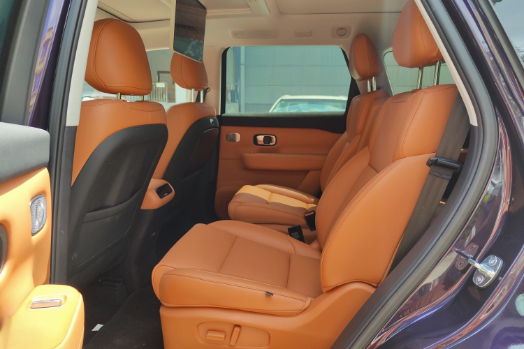 零跑汽车 零跑C16 2024款 增程 200激光雷达版中控内饰7001