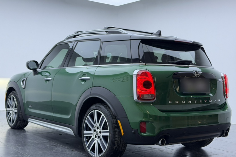 MINI Countryman 2020款 2.0T COOPER S ALL4 极地版车身外观6003