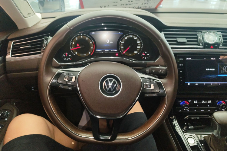 大众 辉昂 2021款 380TSI 尊贵版局部细节13