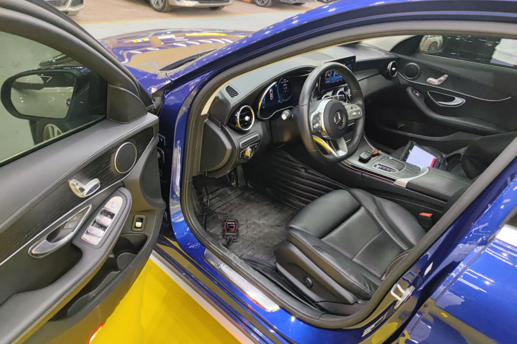 奔驰C级 2021款 C 200 L 时尚型运动版中控内饰20