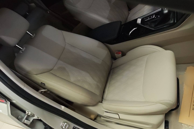 五菱汽车 五菱星辰 2021款 1.5T CVT星曜版局部细节41