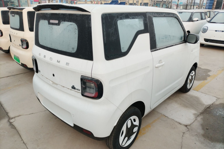 吉利银河 熊猫 2025款 210km 元气熊车身外观7