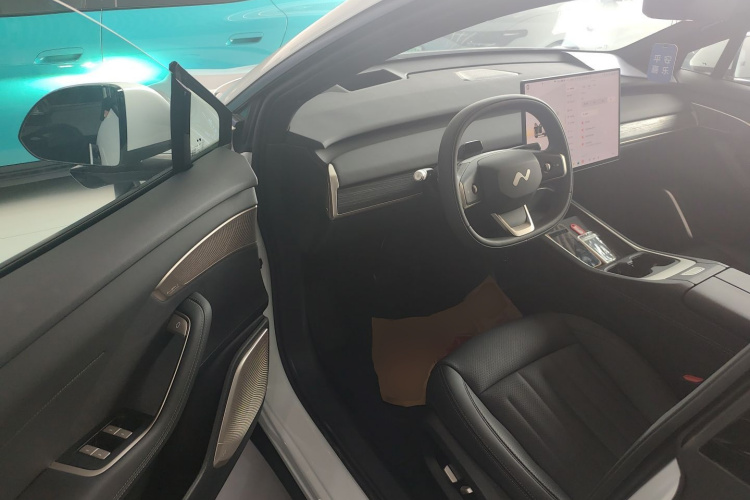 乐道L60 2024款 60kWh 后驱版中控内饰20
