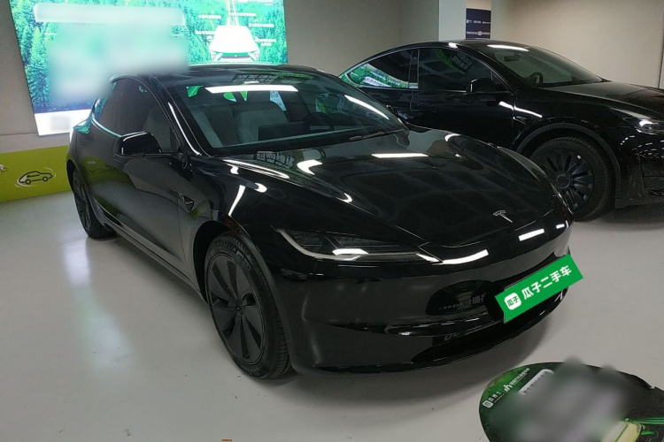 特斯拉 Model 3 2023款 后轮驱动版车身外观3