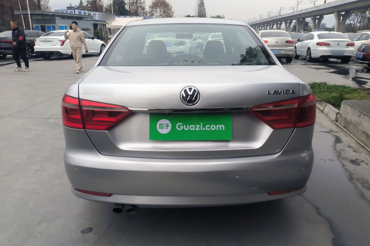 大众 朗逸 2013款 改款经典 1.6L 自动舒适版车身外观6004