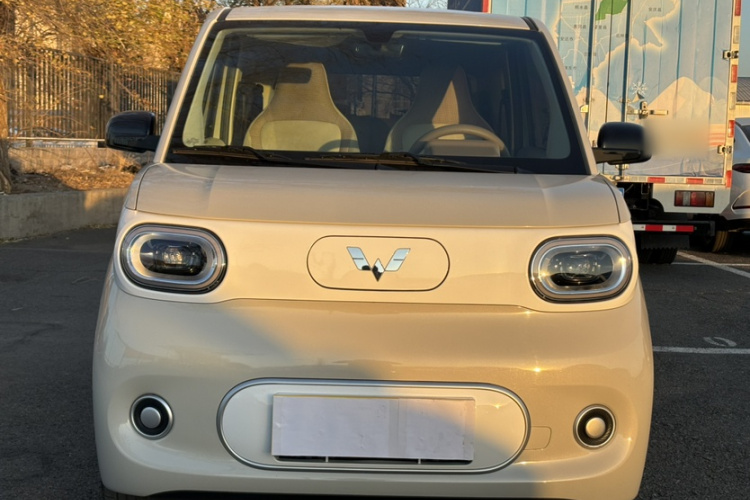 五菱汽车 宏光MINIEV 2024款 第三代 215km 青春版车身外观6002