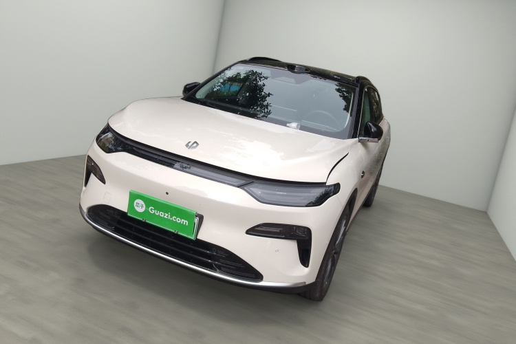 零跑汽车 零跑C11 2026款 纯电 640激光雷达智尊版车身外观1