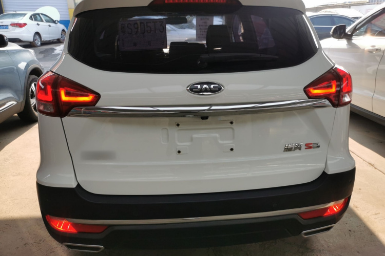 江汽集团 瑞风S3 2018款 定制版 1.5L 手动豪华智能型车身外观6