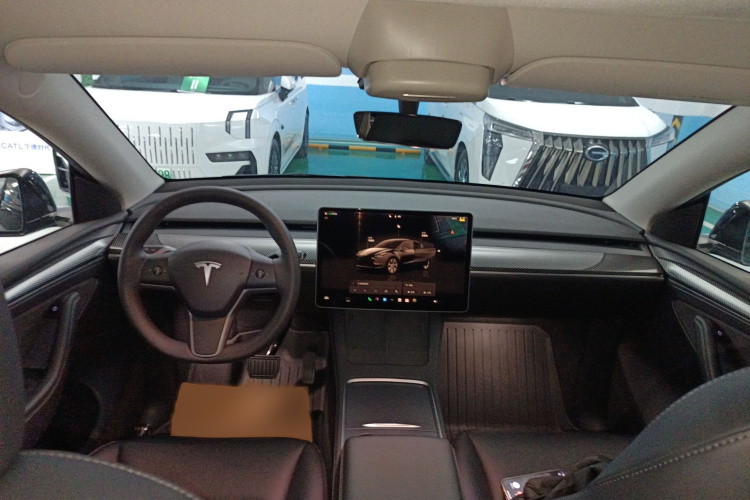 特斯拉 Model Y 2022款 改款 后轮驱动版中控内饰7002