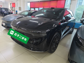 极氪7X 2025款 75kWh 后驱智驾版