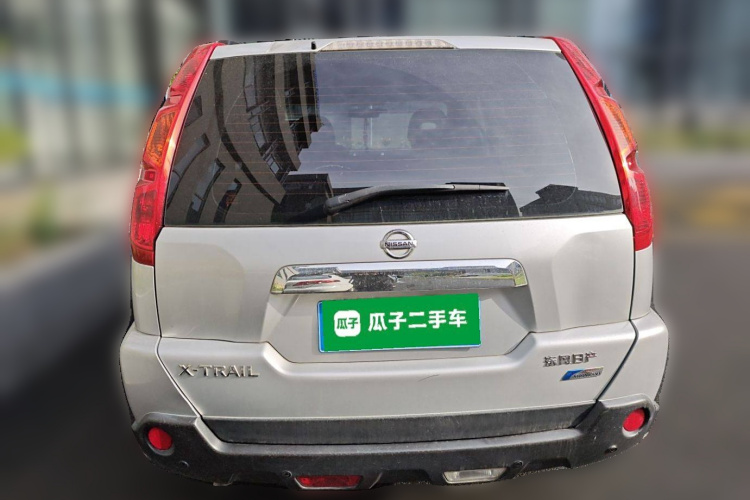 日产 奇骏 2010款 2.5L CVT豪华版 4WD车身外观6004