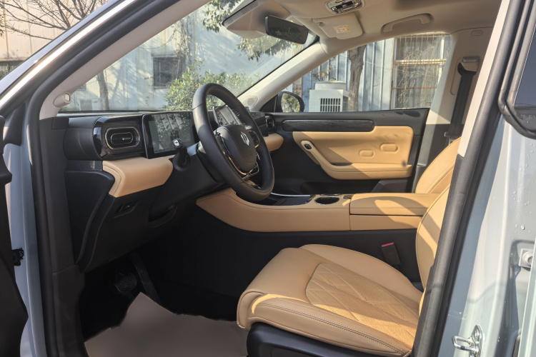 零跑汽车 零跑C11 2024款 增程 300尊享版中控内饰7003