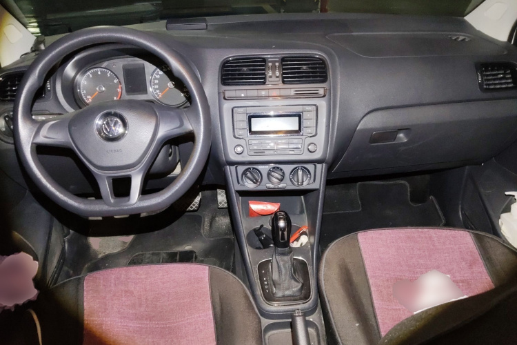 大众 Polo 2016款 1.4L 自动风尚型中控内饰12