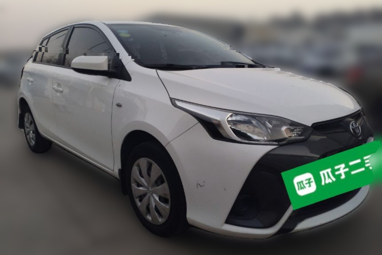 丰田 YARiS L 致炫 2016款 改款 1.5E CVT魅动版车身外观3
