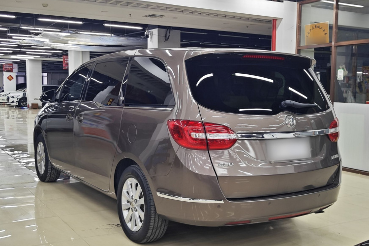 别克GL8 2015款 2.4L 豪华商务尊享版车身外观6003