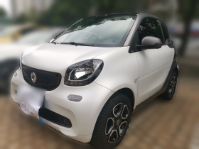 smart fortwo 2019款 0.9T 66千瓦硬顶风擎版 国VI
