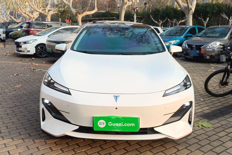 深蓝汽车 深蓝SL03 2022款 1.5L 1200增程版车身外观2